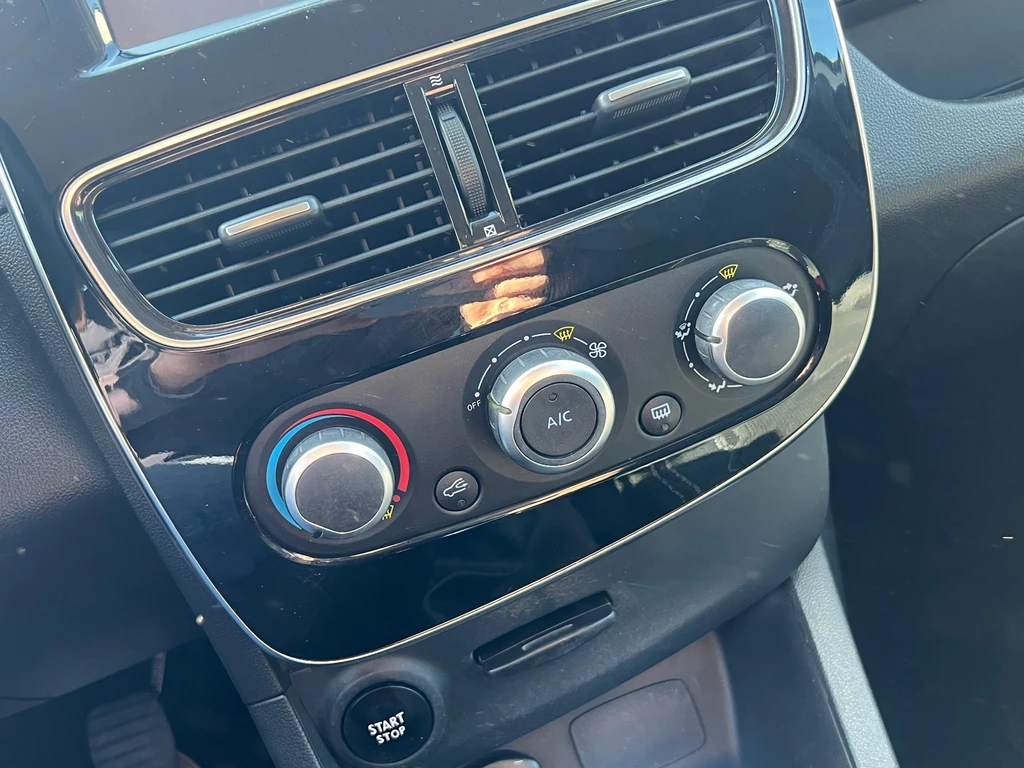 Renault Clio – foto 22