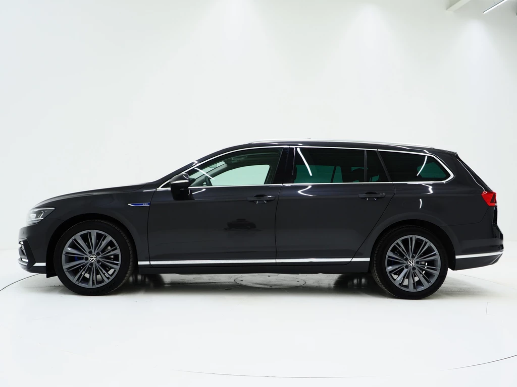Volkswagen Passat – foto 2