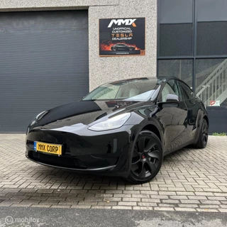 Tesla Model Y – thumbnail 1