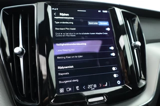 Volvo XC60 – thumbnail 22
