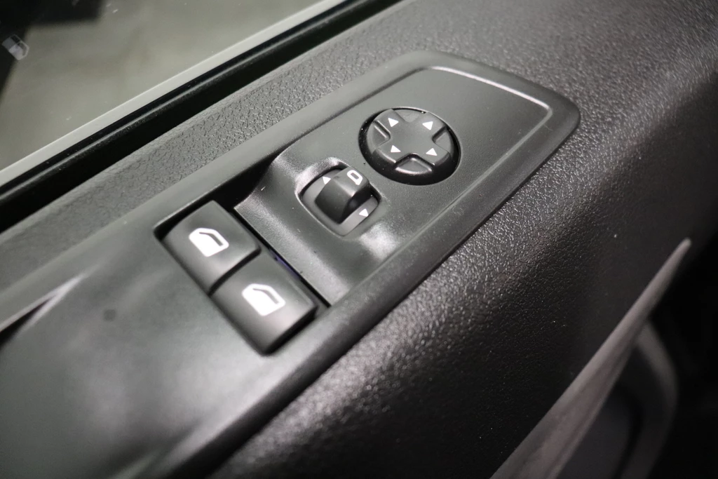 Opel Vivaro – foto 19