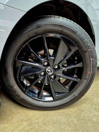 Mazda 2 – thumbnail 16