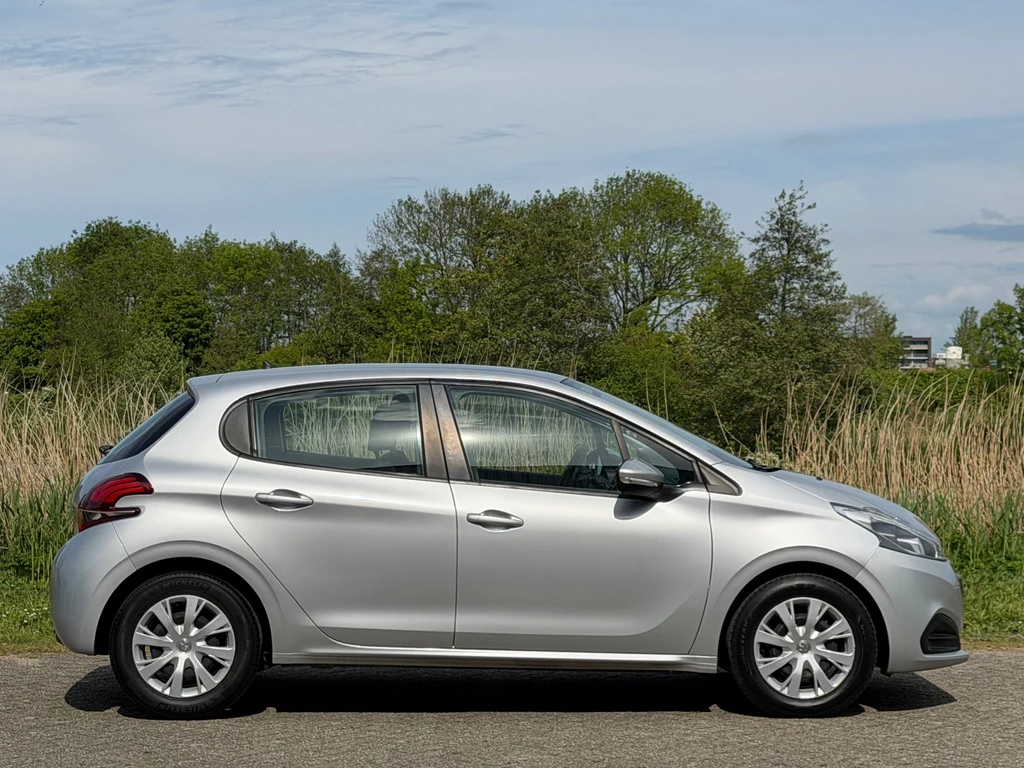 Peugeot 208 – foto 8