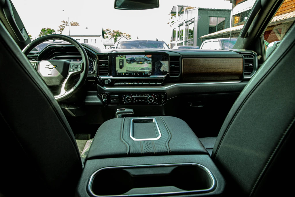 Chevrolet Silverado – foto 17