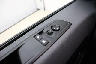 Opel Vivaro – thumbnail 17
