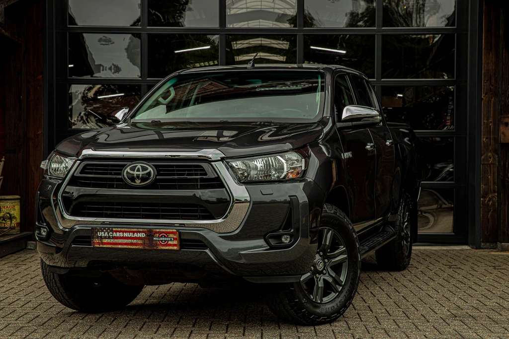 Toyota Hilux – foto 1