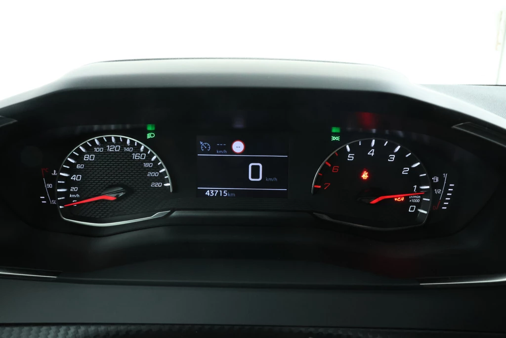 Peugeot 208 – foto 13