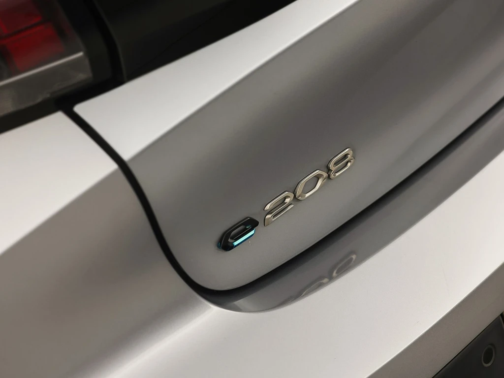 Peugeot e-208 – foto 40