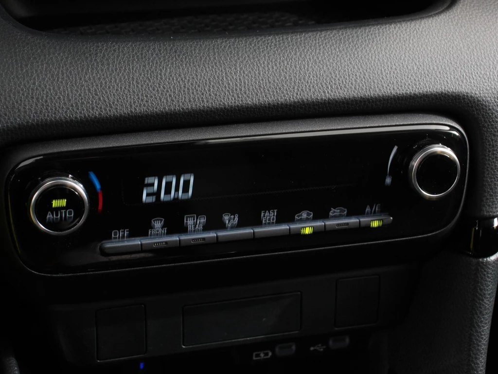 Toyota Yaris – foto 13