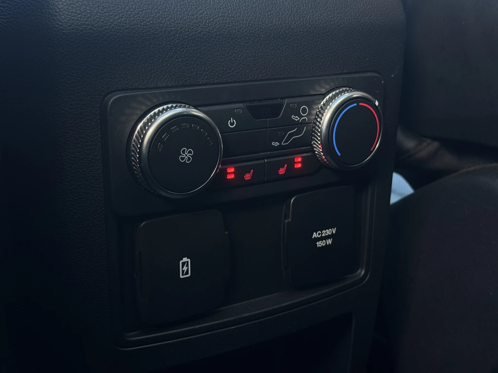 Ford Explorer – foto 29