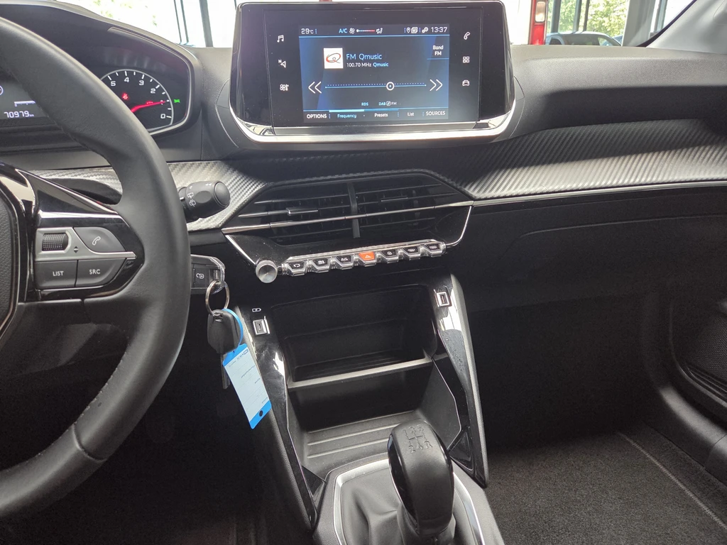 Peugeot 208 – foto 28