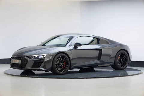 Audi R8 5.2 RWD
