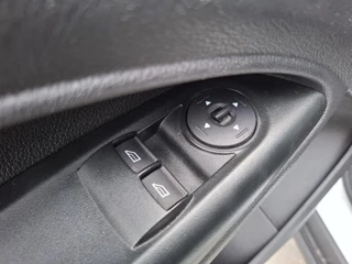 Ford Transit Connect – thumbnail 21