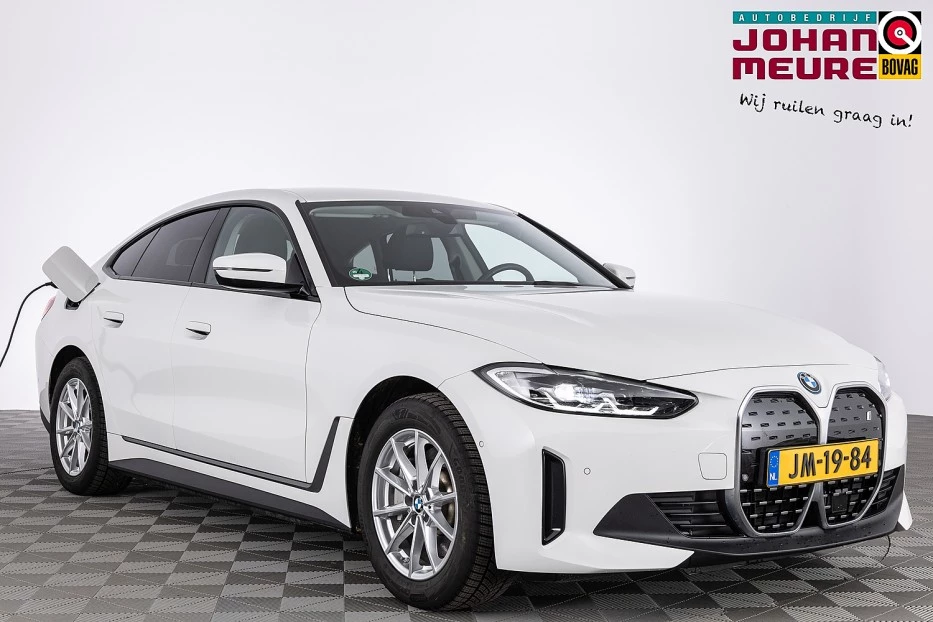 BMW i4 – foto 7