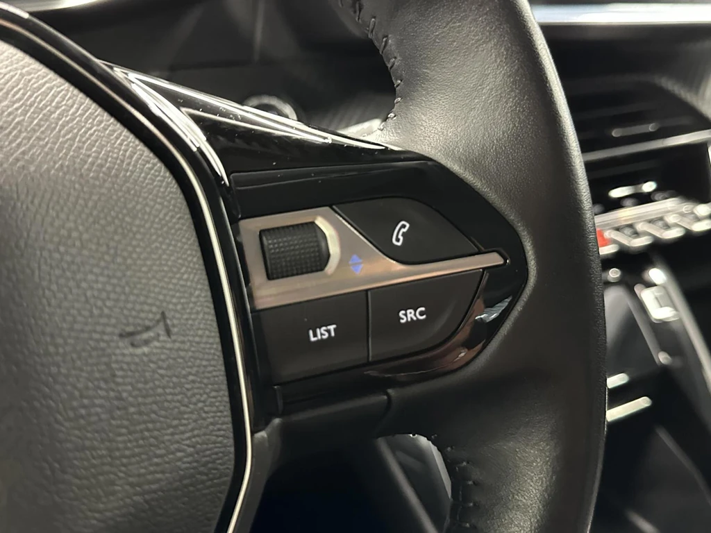 Peugeot e-208 – foto 20