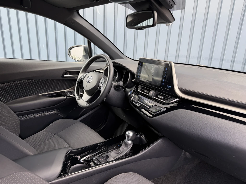 Toyota C-HR – foto 16
