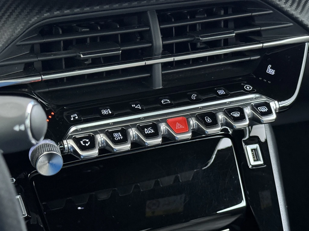 Peugeot e-2008 – foto 25