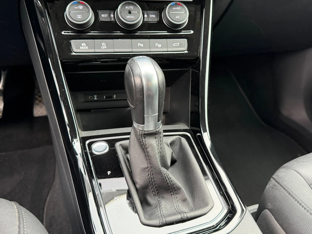 Volkswagen Touran – foto 18