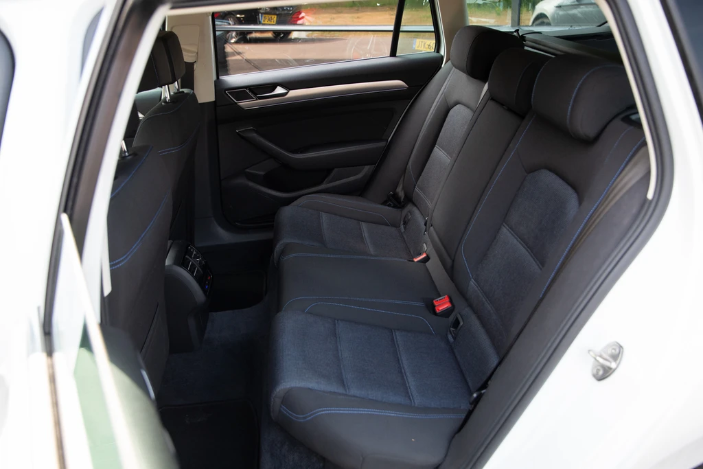 Volkswagen Passat – foto 10