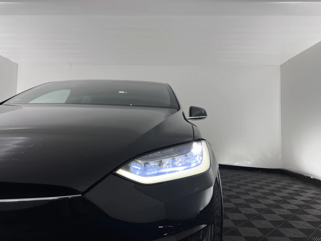 Tesla Model X – foto 9