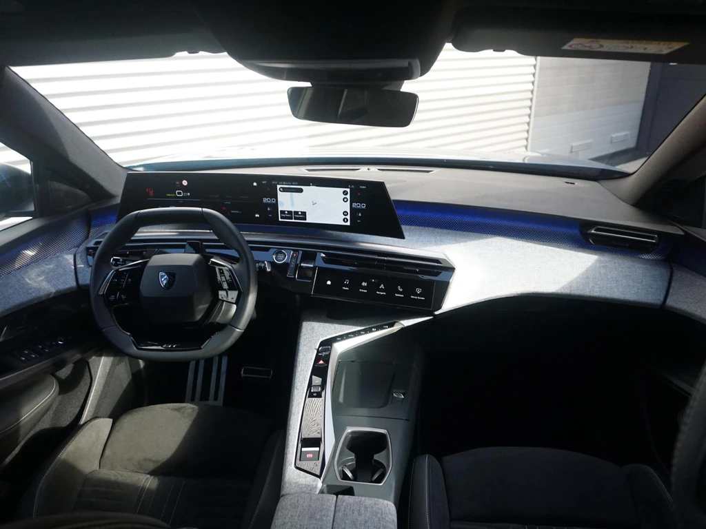 Peugeot e-5008 – foto 13