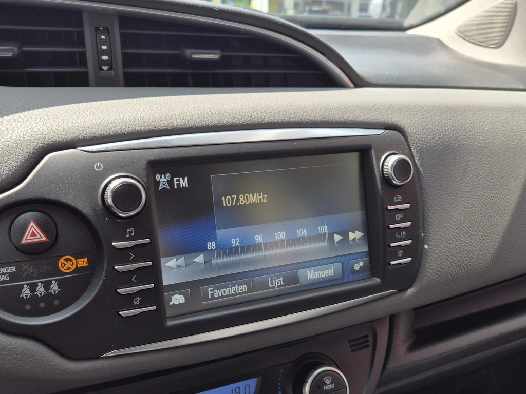 Toyota Yaris – foto 14