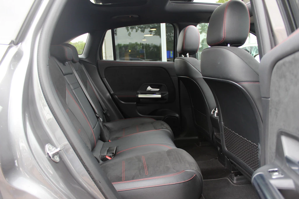 Mercedes-Benz EQA – foto 9