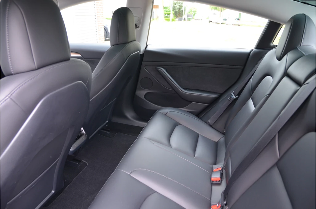 Tesla Model 3 – foto 12