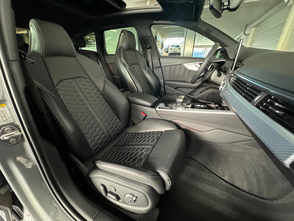 Audi RS4 – foto 37
