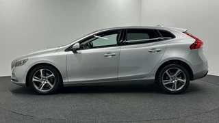 Volvo V40 – thumbnail 2