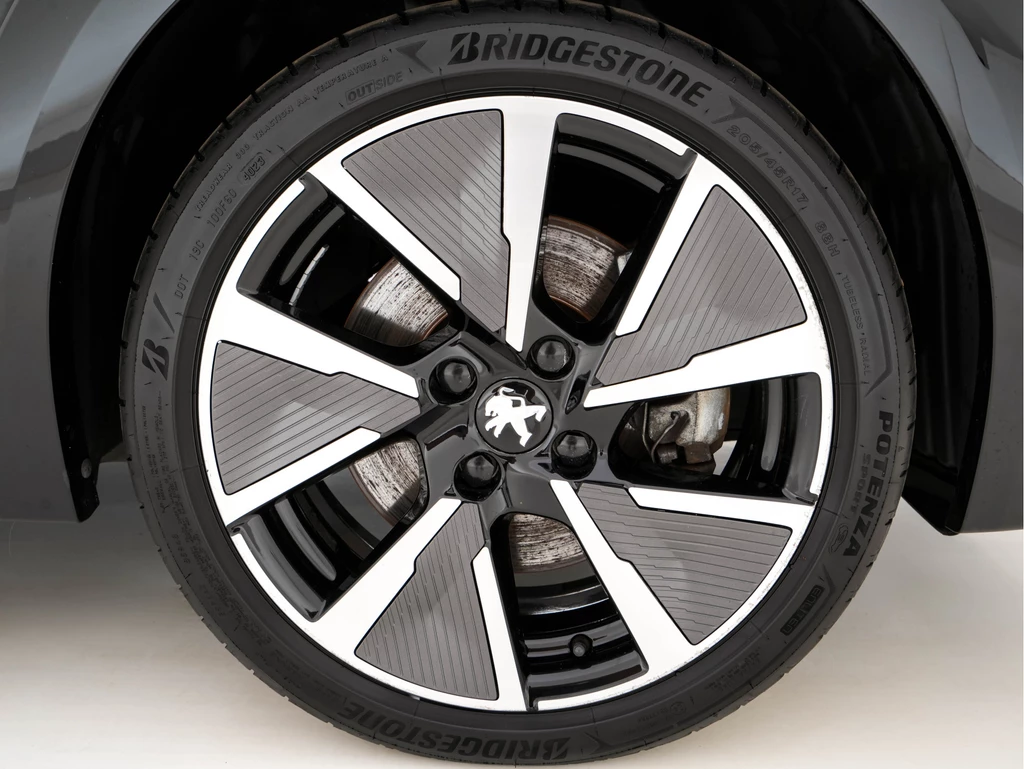 Peugeot e-208 – foto 27