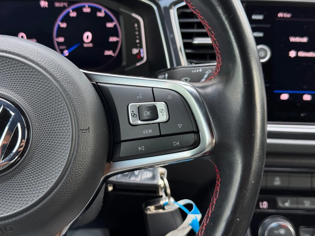 Volkswagen T-Roc – foto 11