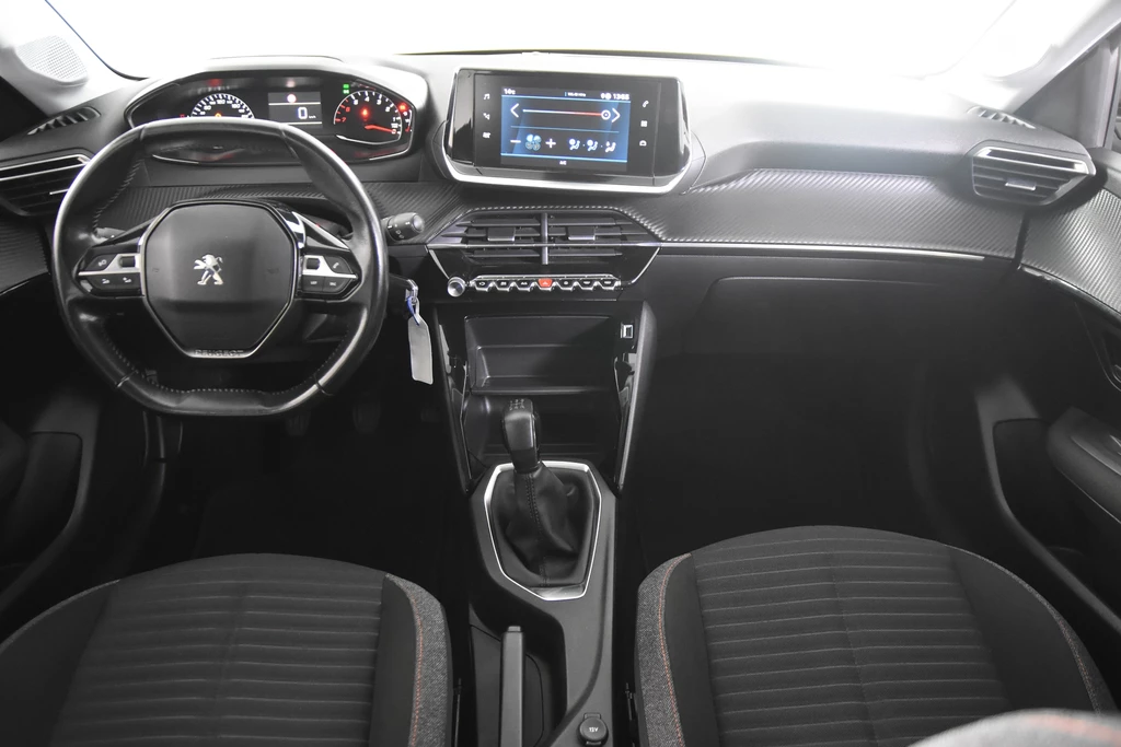 Peugeot 208 – foto 18
