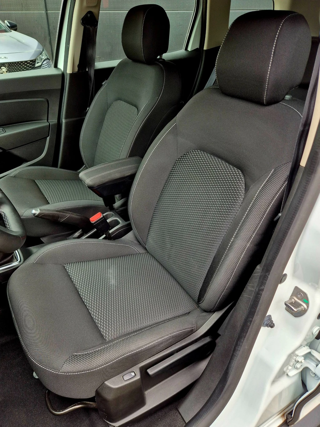 Dacia Duster – foto 14