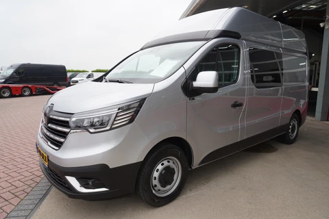 Renault Trafic 2.0 Blue dCi 170PK T30 L2H2 Rolstoelbus met schans nr. V186 | Airco | Cruise | Navi | trekhaak