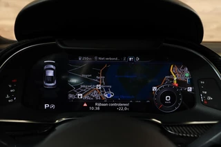 Audi R8 – thumbnail 37