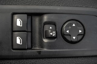Opel Vivaro – thumbnail 25