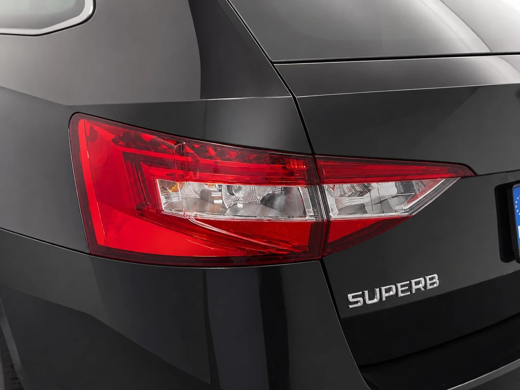 Škoda Superb – foto 34