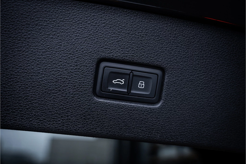 Audi RSQ8 – foto 39
