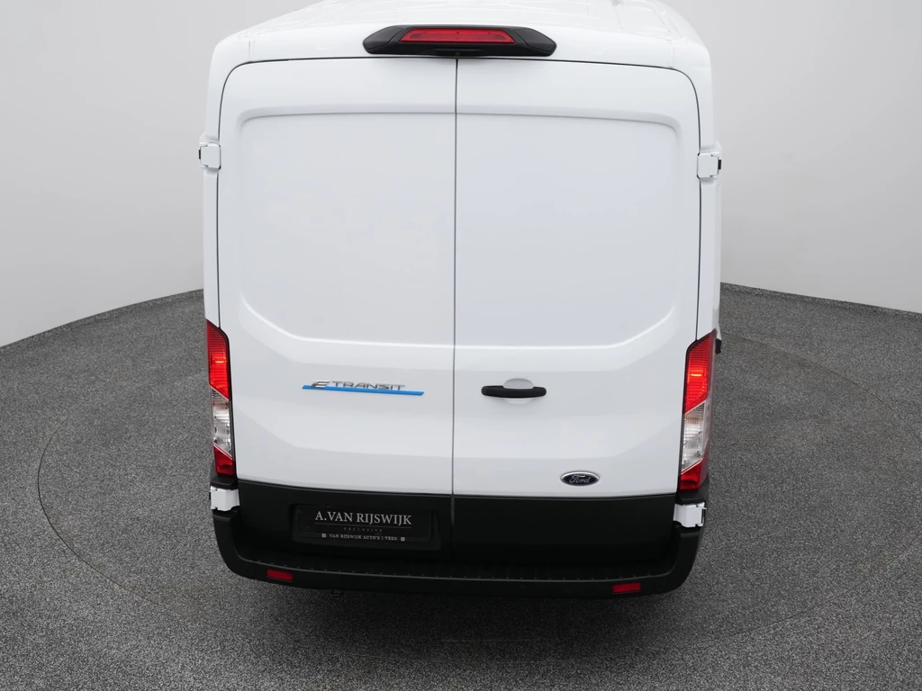 Ford E-Transit – foto 11