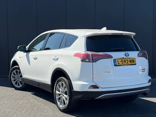 Toyota RAV4 – thumbnail 1