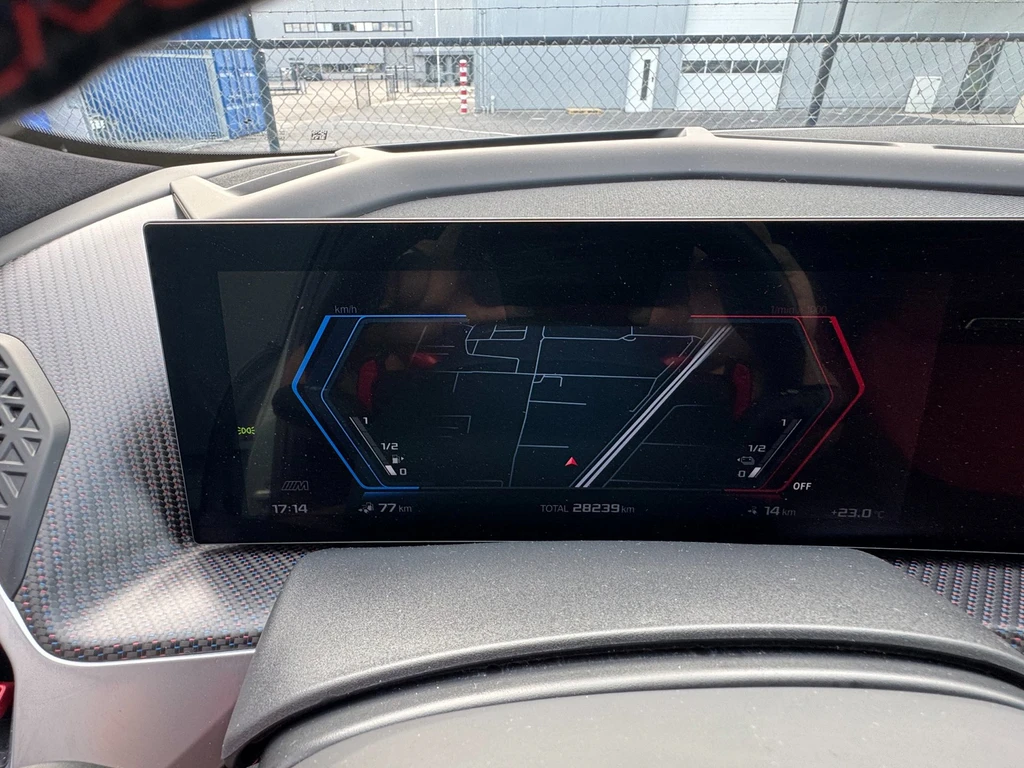 BMW XM – foto 26
