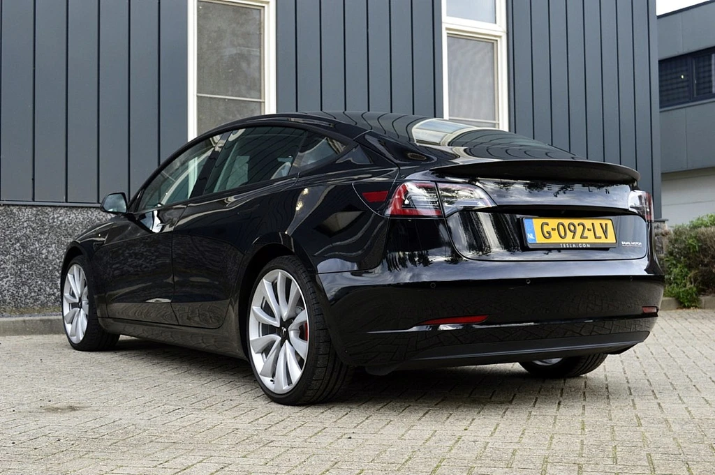 Tesla Model 3 – foto 3