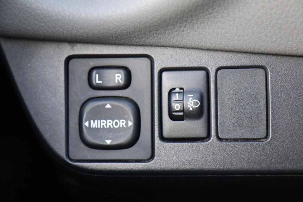 Toyota Yaris – foto 30