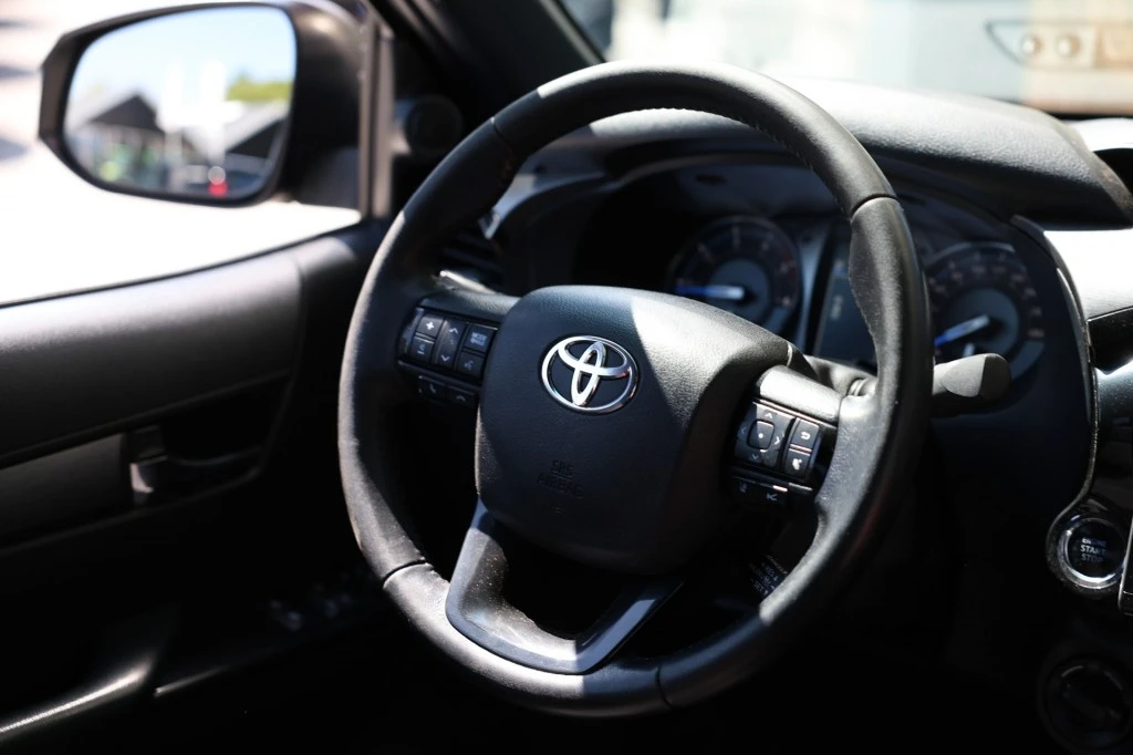 Toyota Hilux – foto 12