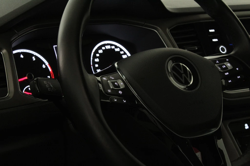 Volkswagen T-Roc – foto 12