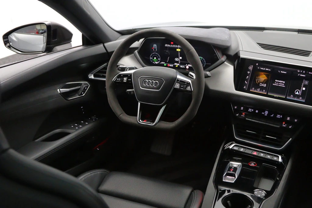 Audi e-tron GT – foto 16