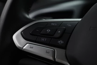 Volkswagen T-Roc – thumbnail 10