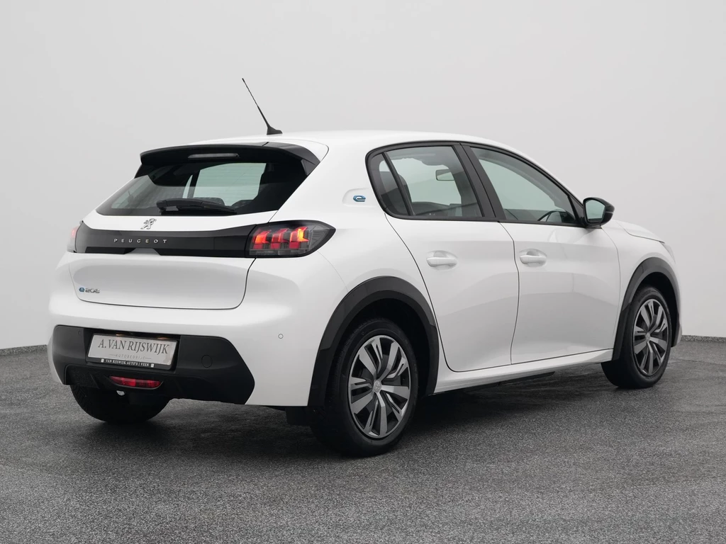 Peugeot e-208 – foto 11