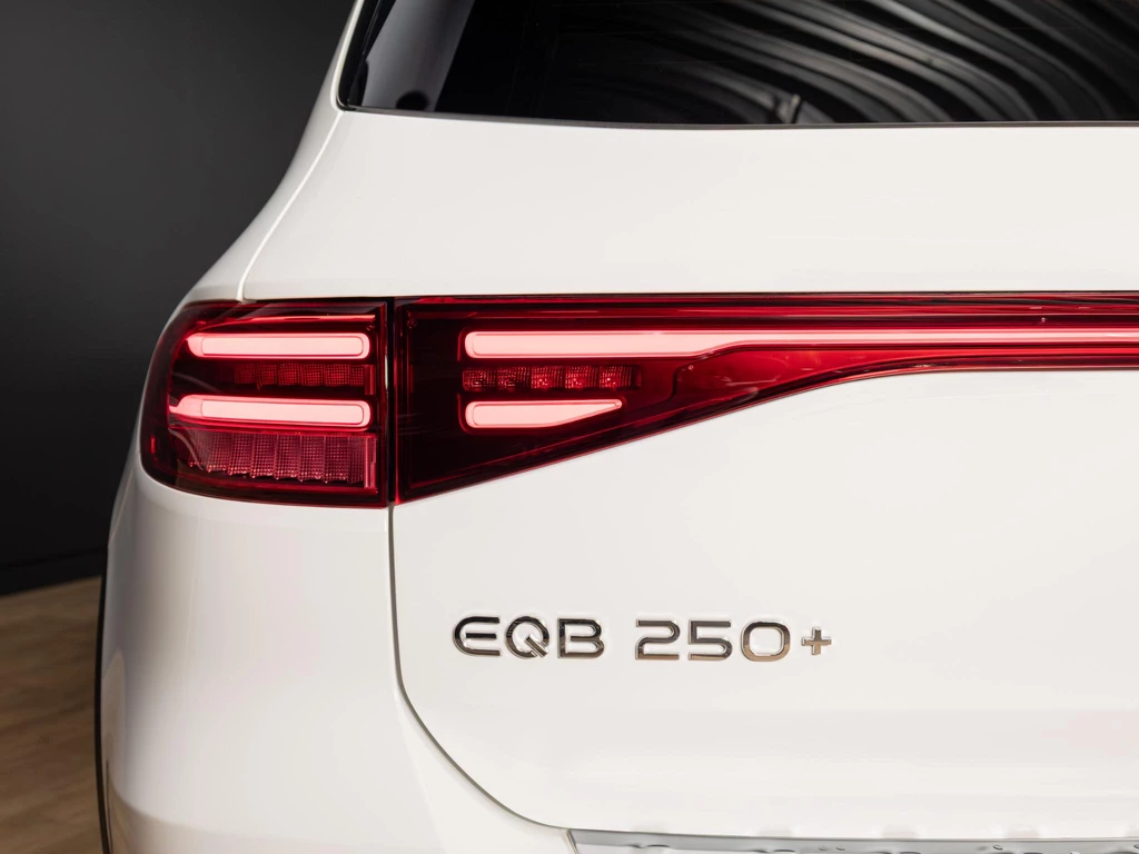 Mercedes-Benz EQB – foto 18